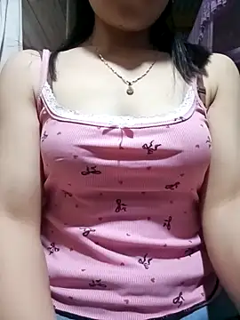 LucyyLy online show from 03.04.26