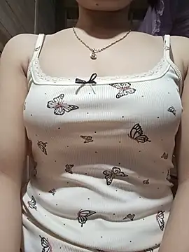 LucyyLy online show from 07.30.26
