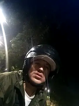 Snapshot of DebutingPathway chatting on 02.11.26 DebutingPathway online show from 02.11.26