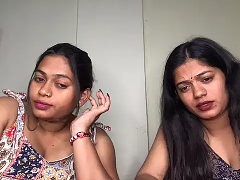 Snapshot of HoleyCoupon chatting on 01.09.26 HoleyCoupon online show from 01.09.26