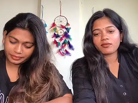 Snapshot of HoleyCoupon chatting on 01.16.26 HoleyCoupon online show from 01.16.26