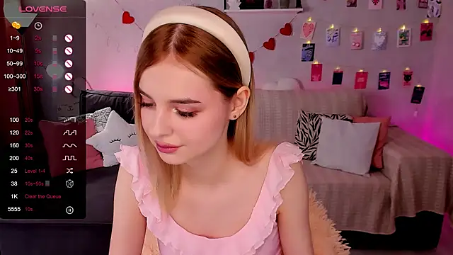 LillianShine online show from 02.14.26