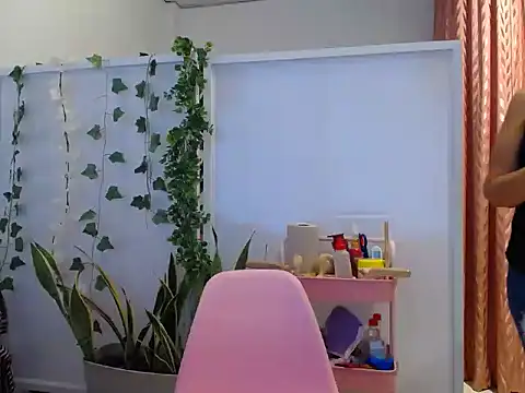 Manuela lara  online show from 09.15.25