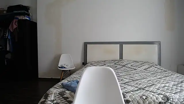 Manuela lara  online show from 02.05.26