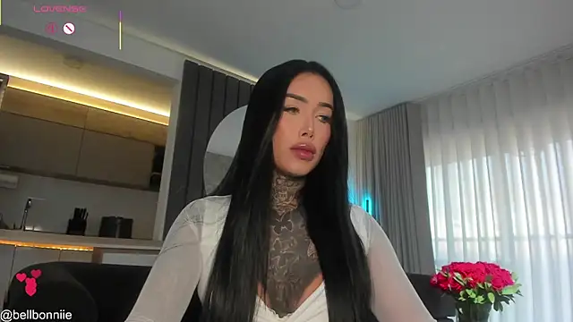 Snapshot of belllbonniie chatting on 07.13.26 belllbonniie online show from 07.13.26