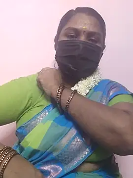 Snapshot of Tamil_Azhaghi25 chatting on 10.03.25 Tamil Azhaghi25 online show from 10.03.25