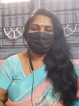 Snapshot of Tamil_Azhaghi25 chatting on 11.06.25 Tamil Azhaghi25 online show from 11.06.25