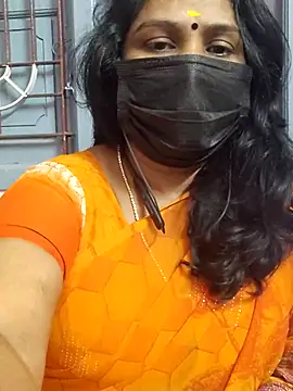 Snapshot of Tamil_Azhaghi25 chatting on 11.20.25 Tamil Azhaghi25 online show from 11.20.25