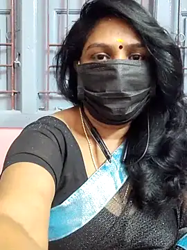 Snapshot of Tamil_Azhaghi25 chatting on 11.22.25 Tamil Azhaghi25 online show from 11.22.25