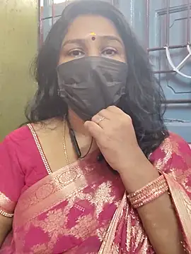 Snapshot of Tamil_Azhaghi25 chatting on 12.02.25 Tamil Azhaghi25 online show from 12.02.25