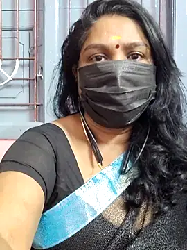 Snapshot of Tamil_Azhaghi25 chatting on 12.02.25 Tamil Azhaghi25 online show from 12.02.25