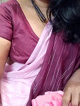 Snapshot of Tamil_Azhaghi25 chatting on 01.10.26 Tamil Azhaghi25 online show from 01.10.26