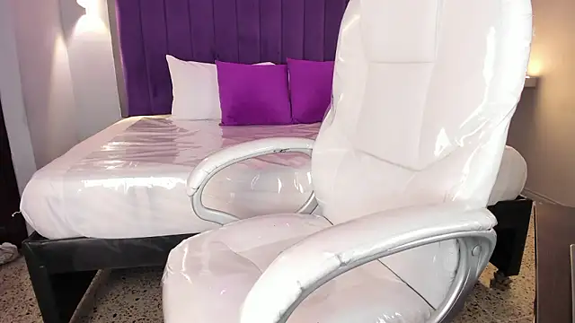 Miss Francheska online show from 03.19.26