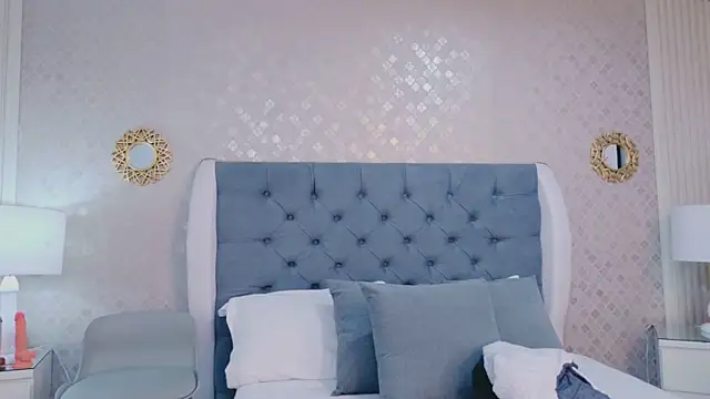 ZoeWilliis online show from 05.30.26