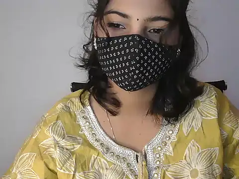 Hott Noor online show from 11.06.25