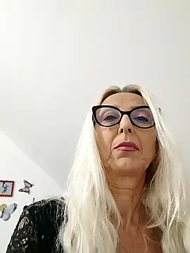  sexyBLONDE46  online show from 10.04.25