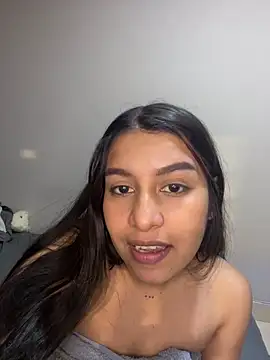 Snapshot of _Chloe_Smith chatting on 09.19.25  Chloe Smith online show from 09.19.25