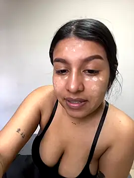 Snapshot of _Chloe_Smith chatting on 10.18.25  Chloe Smith online show from 10.18.25