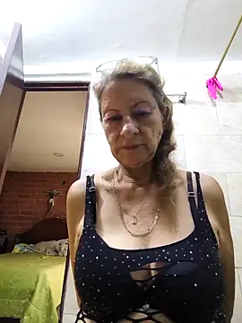 MaryLunne online show from 05.10.26