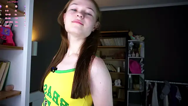 LynHillaire online show from 12.20.25