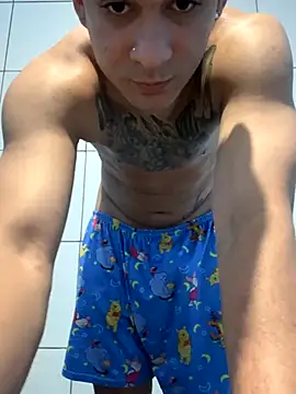 Snapshot of condenovin chatting on 09.27.25 condenovin online show from 09.27.25