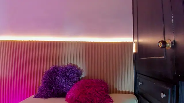 Alana 333 online show from 12.17.25