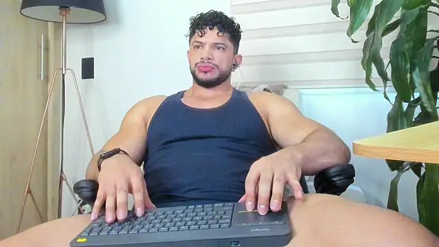 Erick Thompsonx online show from 07.10.26