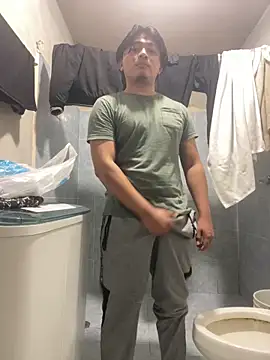 Snapshot of santyhotbi chatting on 11.06.25 santyhotbi online show from 11.06.25