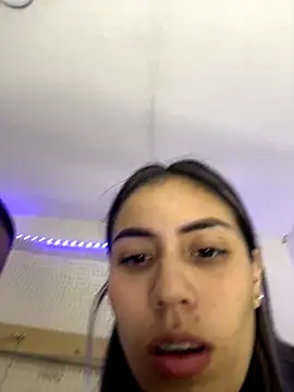 Snapshot of DannaftDavid chatting on 09.30.25 DannaftDavid online show from 09.30.25