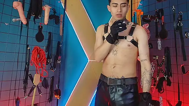 masterr bdsm   online show from 10.15.25