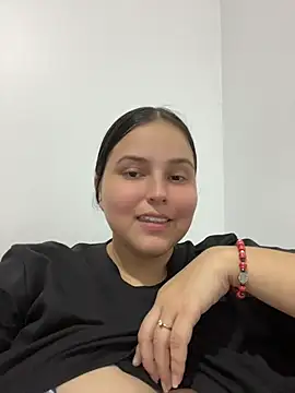 mia-08martinez  online show from 07.08.26