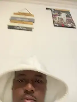 Snapshot of DaddyMyles chatting on 07.27.26 DaddyMyles online show from 07.27.26