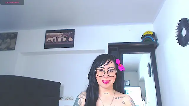 Vicky hotmilf online show from 06.25.26