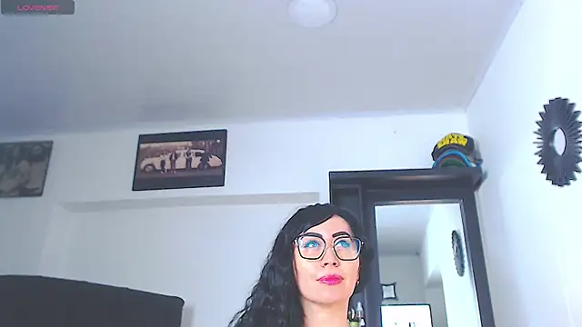 Vicky hotmilf online show from 06.26.26