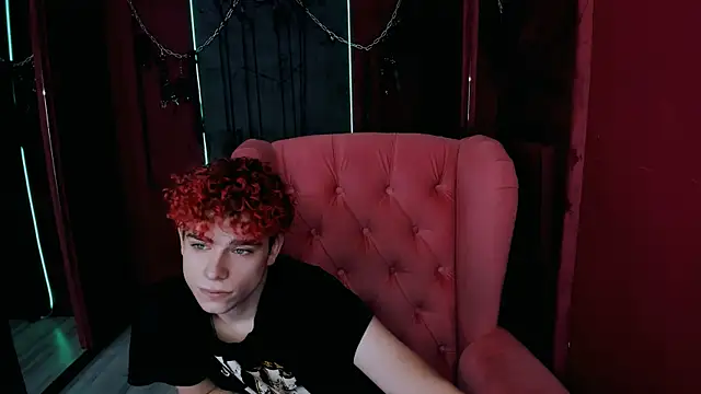 Snapshot of Blaiz_Vok chatting on 10.26.25 Blaiz Vok online show from 10.26.25