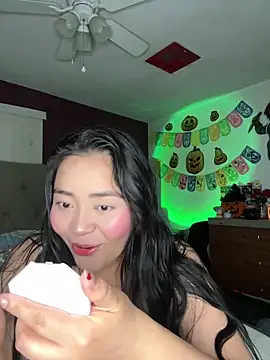 MyHoneyFrida online show from 10.20.25