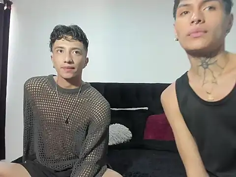 mhatias  online show from 10.06.25