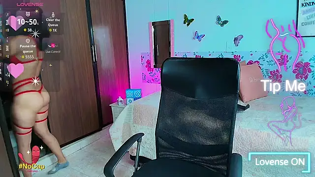 EmilyCoy  online show from 09.14.25