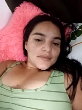 Snapshot of chloe_90 chatting on 10.20.25 chloe 90 online show from 10.20.25