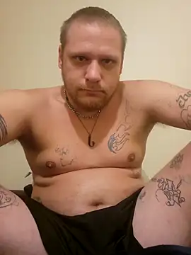 GladsomeLark online show from 09.15.25