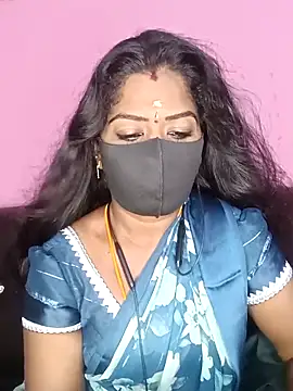 Snapshot of tamilammukuttyy chatting on 12.05.25 tamilammukuttyy online show from 12.05.25