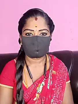 Snapshot of tamilammukuttyy chatting on 12.23.25 tamilammukuttyy online show from 12.23.25