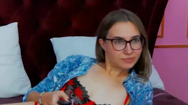 JessieJuss online show from 10.08.25