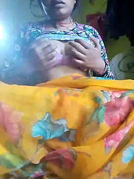 Snapshot of Bebo_Sweety143 chatting on 11.06.25 Bebo Sweety143 online show from 11.06.25