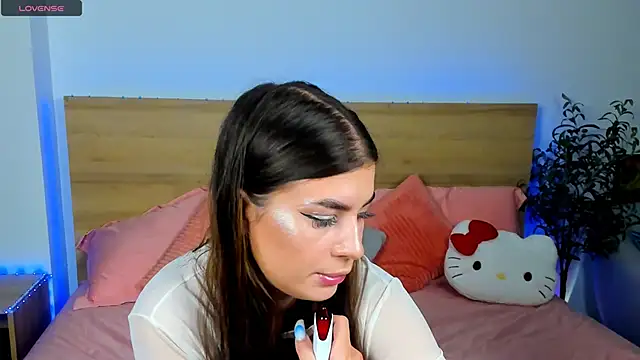 Bella Davis love online show from 09.12.25