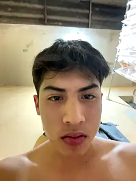 Snapshot of Xannxx chatting on 12.04.25 Xannxx online show from 12.04.25