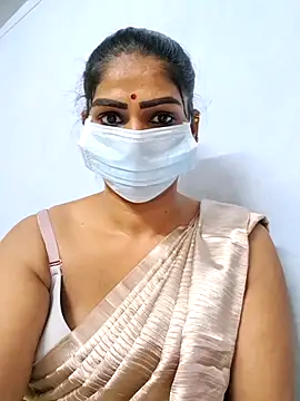 Snapshot of sherlin24 chatting on 09.24.25 sherlin24 online show from 09.24.25