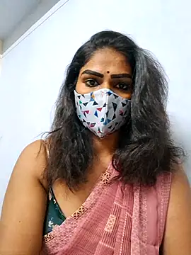 Snapshot of sherlin24 chatting on 10.05.25 sherlin24 online show from 10.05.25