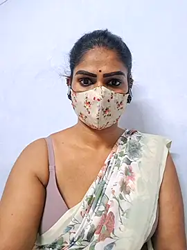 Snapshot of sherlin24 chatting on 10.09.25 sherlin24 online show from 10.09.25