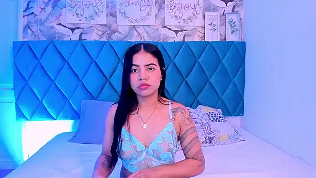 Snapshot of LiilithNova chatting on 11.13.25 LiilithNova online show from 11.13.25